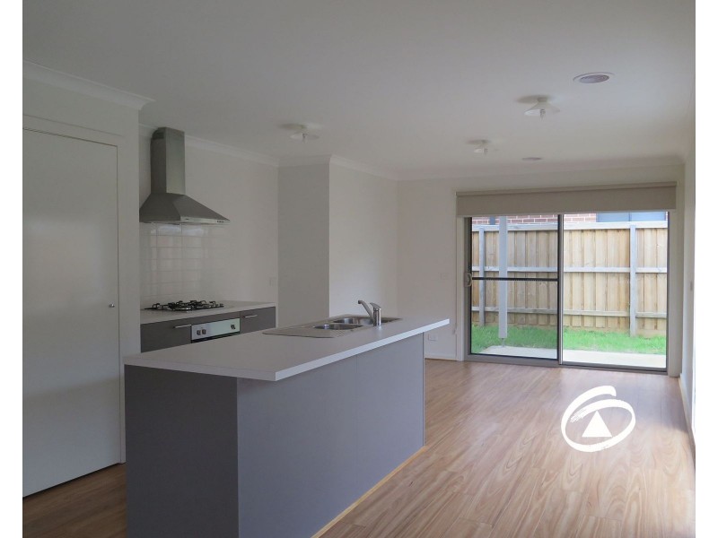 40 Hawkesbury Street, Pakenham VIC 3810