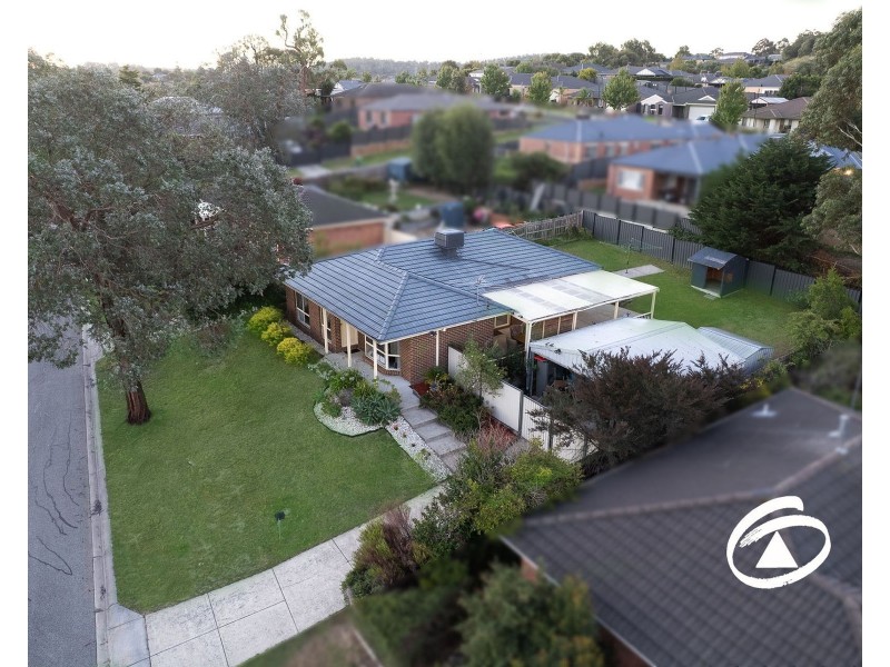 24 Adrian Drive, Pakenham VIC 3810