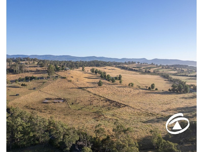 35 Ellis Road, Tonimbuk VIC 3815