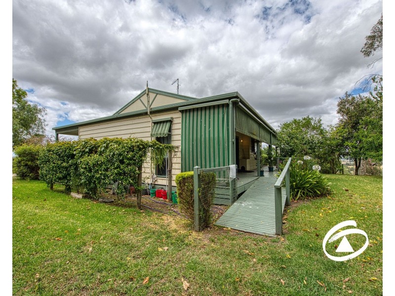 35 Ellis Road, Tonimbuk VIC 3815