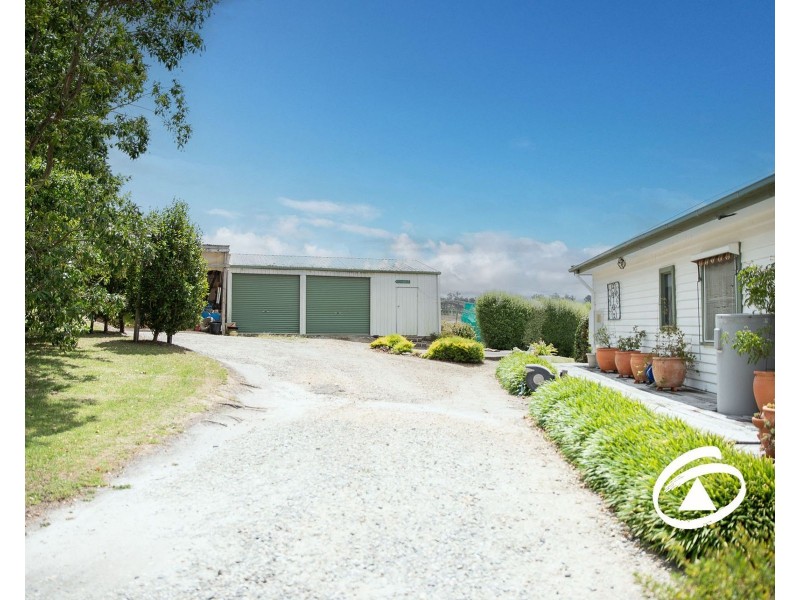 35 Ellis Road, Tonimbuk VIC 3815