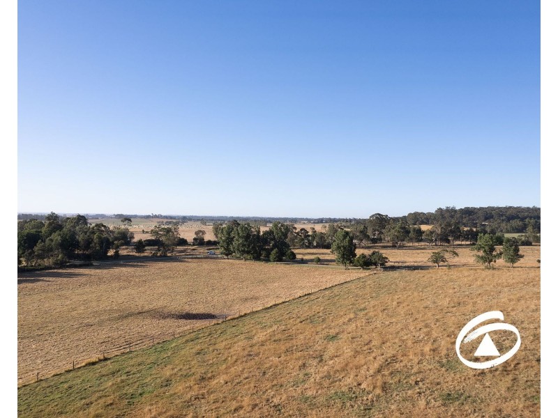 35 Ellis Road, Tonimbuk VIC 3815