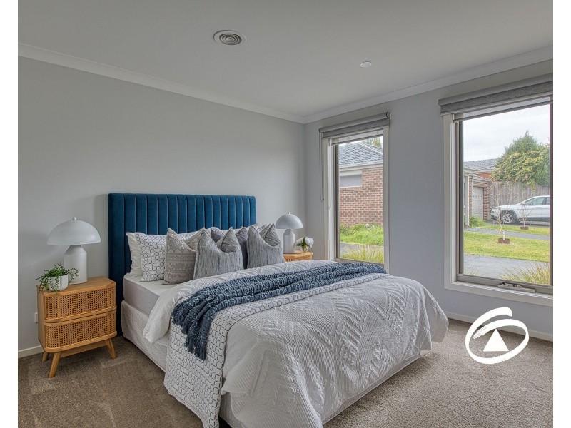 1/5 Spencer Place, Pakenham VIC 3810