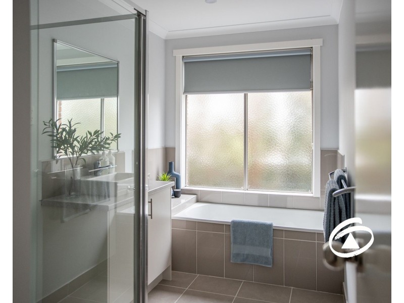 1/5 Spencer Place, Pakenham VIC 3810