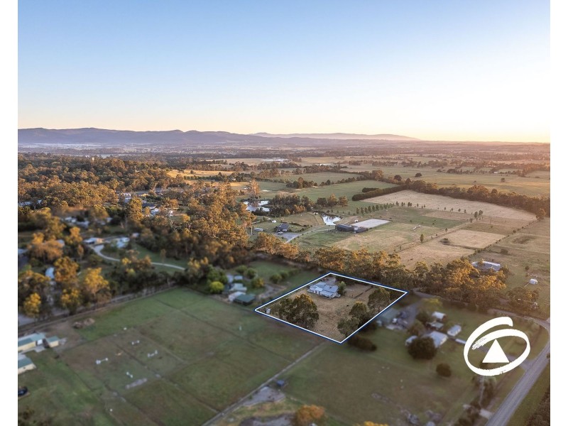 26 Henry Road, Bunyip VIC 3815