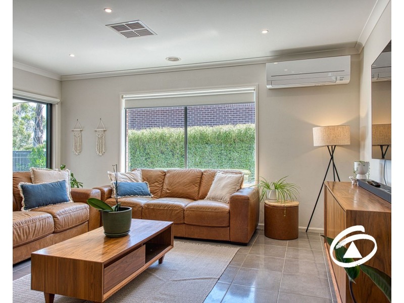 17 Palomino Avenue, Clyde North VIC 3978