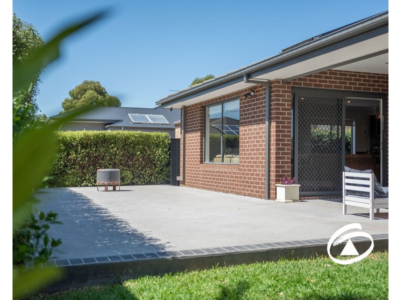 17 Palomino Avenue, Clyde North VIC 3978