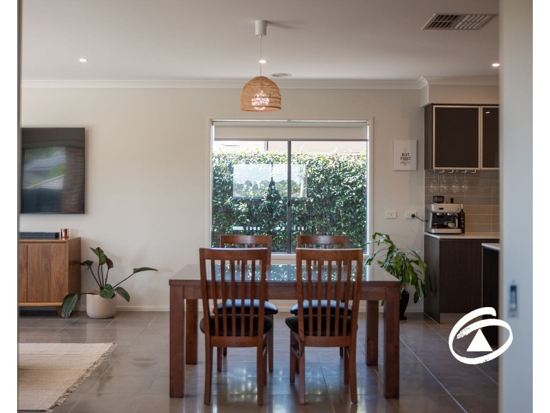 17 Palomino Avenue, Clyde North VIC 3978