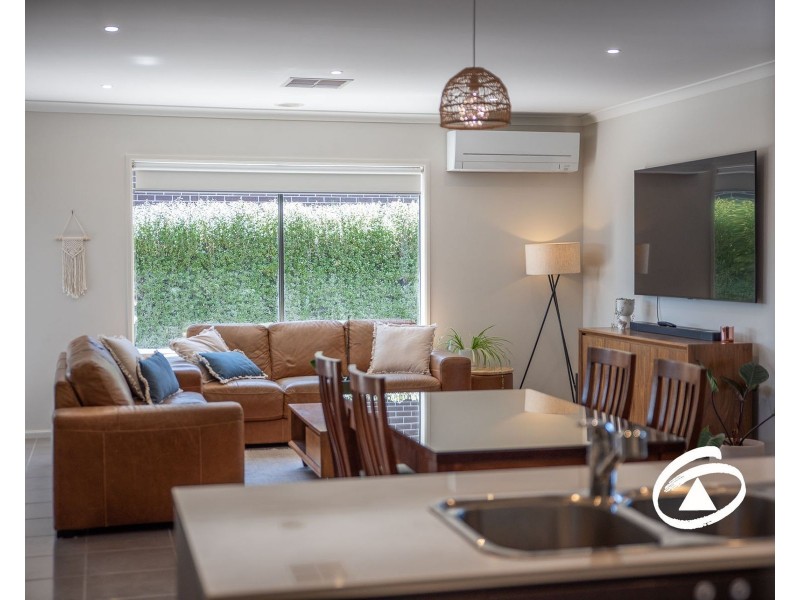 17 Palomino Avenue, Clyde North VIC 3978