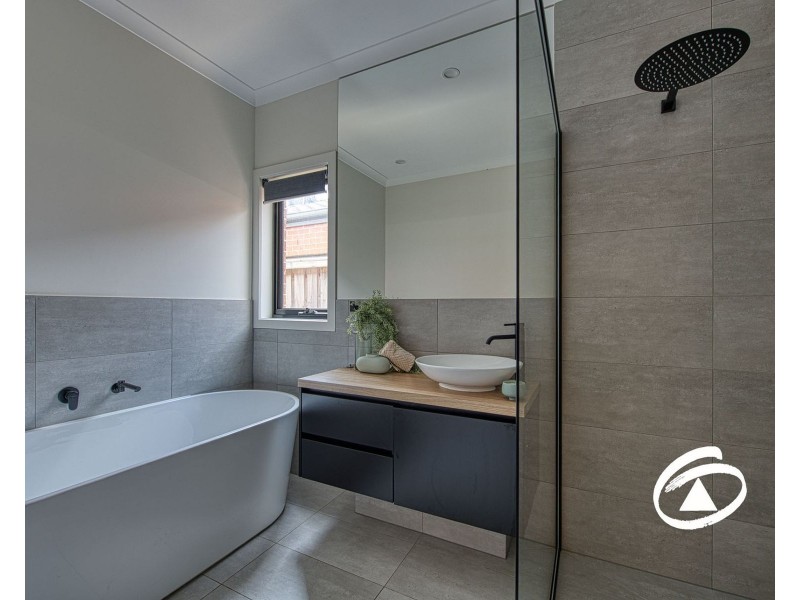 292 Rix Road, Officer VIC 3809