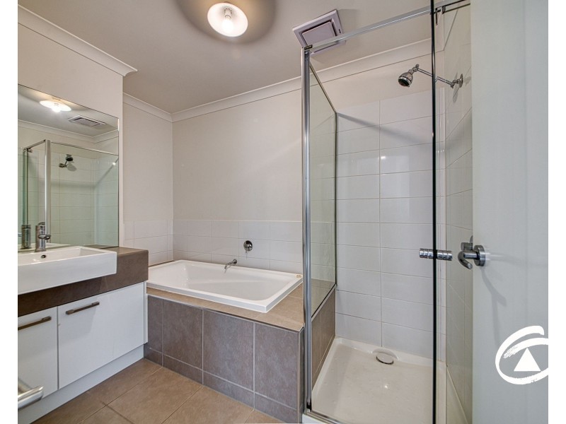 61 Atlantic Drive, Pakenham VIC 3810