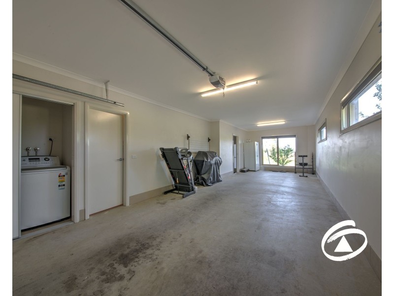 14 Annecy Lane, Pakenham VIC 3810