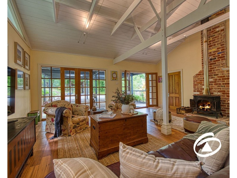 944 Pakenham Road, Pakenham Upper VIC 3810