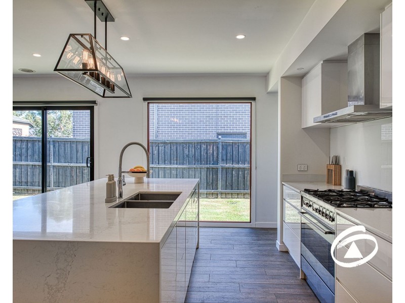 15 Kiama Street, Officer VIC 3809