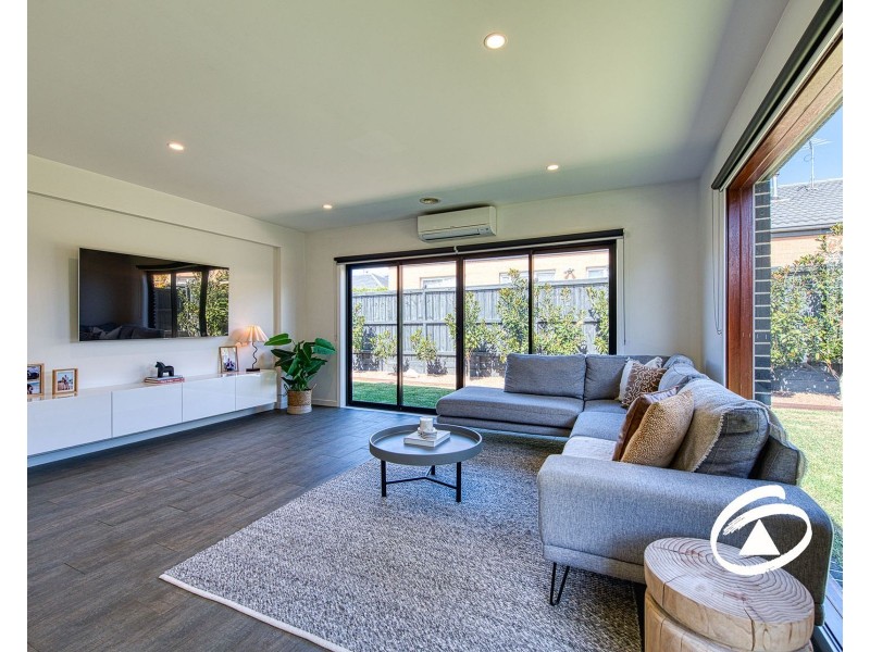 15 Kiama Street, Officer VIC 3809