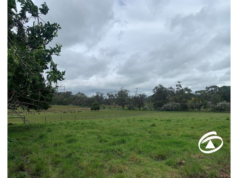 404 Bessie Creek Road, Nar Nar Goon North VIC 3812