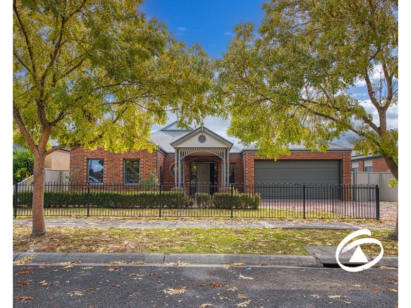 50 Flinders Chase, Pakenham VIC 3810