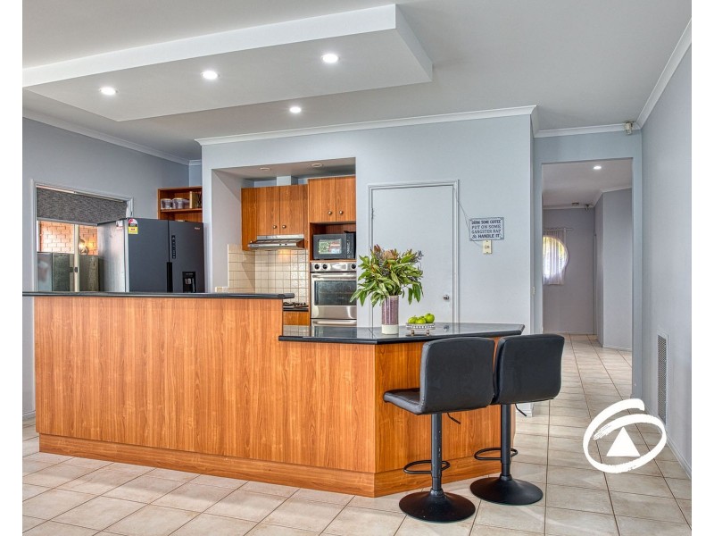 50 Flinders Chase, Pakenham VIC 3810