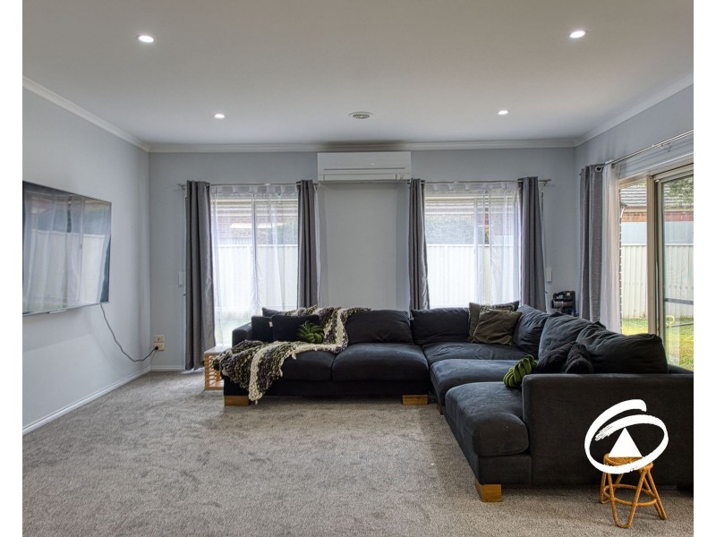 50 Flinders Chase, Pakenham VIC 3810