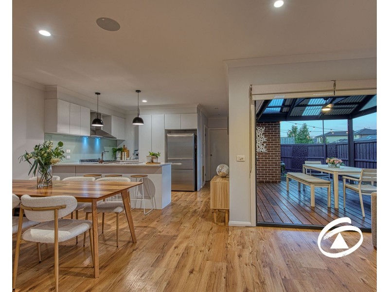 239 Pink Hill Boulevard, Officer VIC 3809