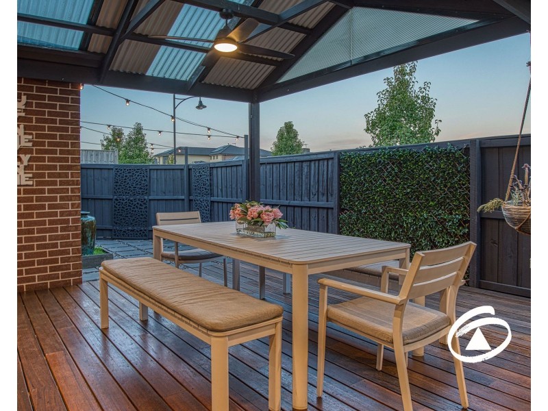 239 Pink Hill Boulevard, Officer VIC 3809