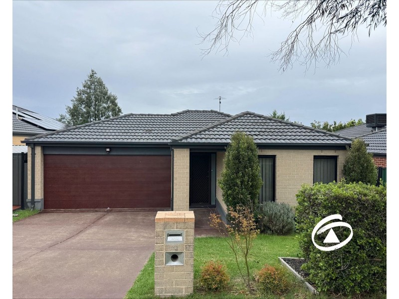 36 Bonneville Parade, Pakenham VIC 3810