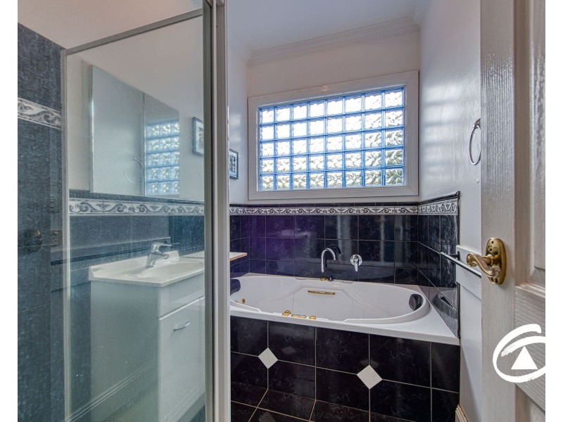 9 Grant Street, Drouin VIC 3818