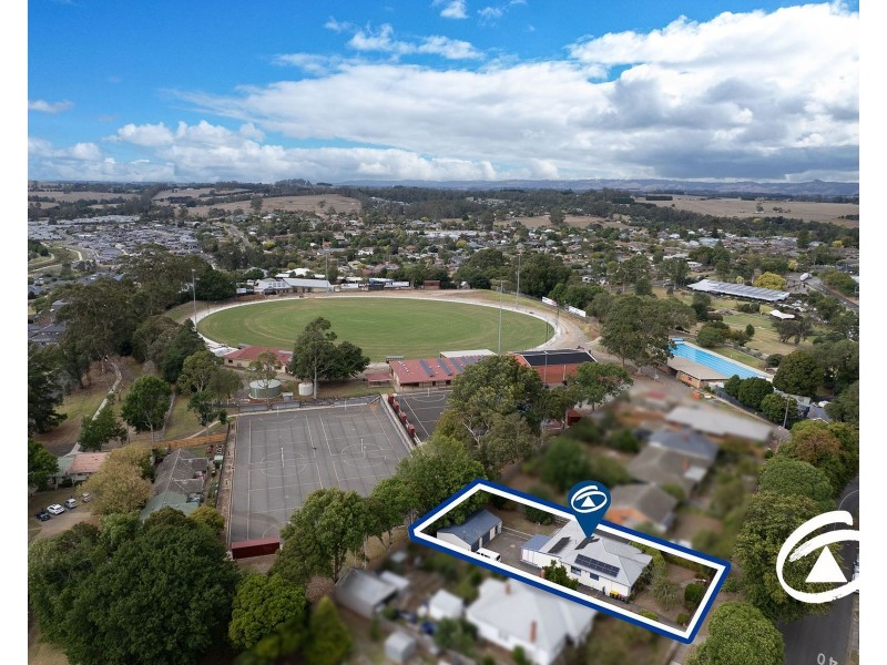 9 Grant Street, Drouin VIC 3818