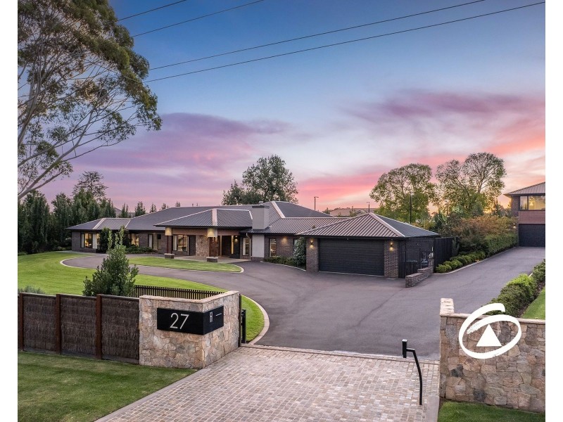 27 Beaumont Road, Berwick VIC 3806