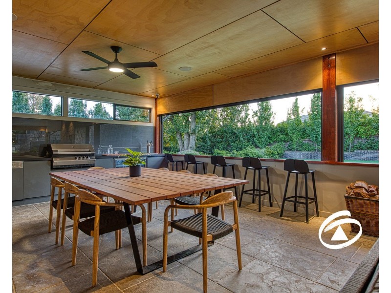 27 Beaumont Road, Berwick VIC 3806