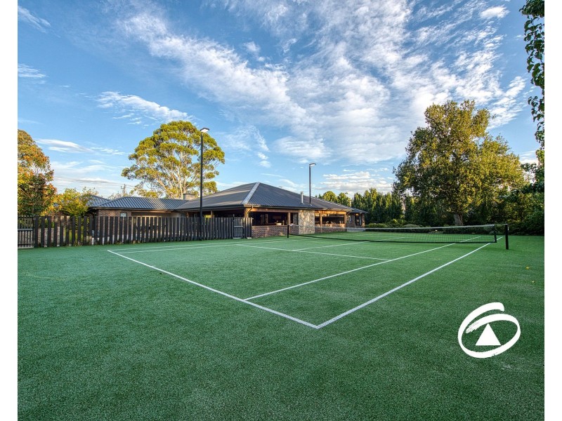 27 Beaumont Road, Berwick VIC 3806