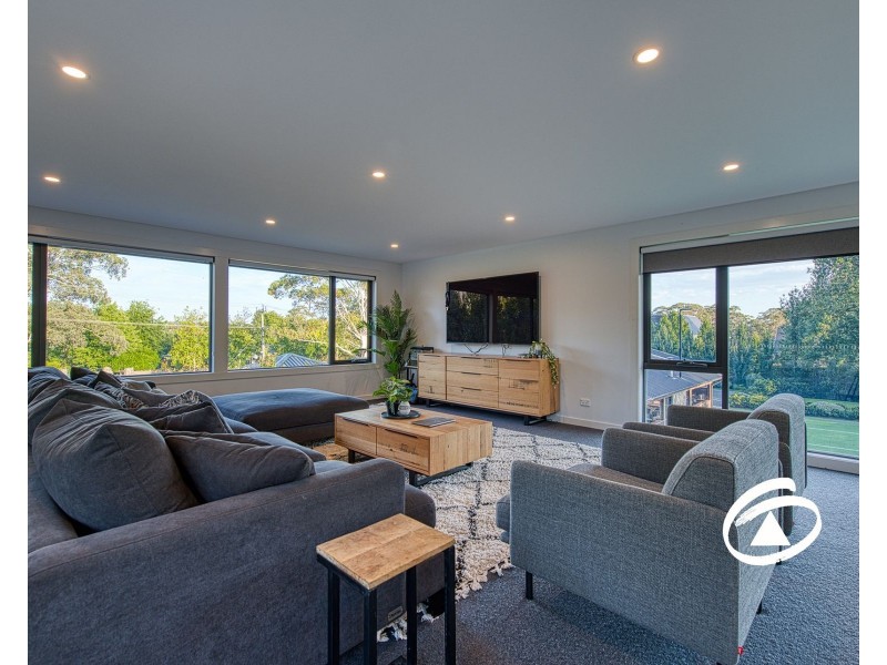 27 Beaumont Road, Berwick VIC 3806