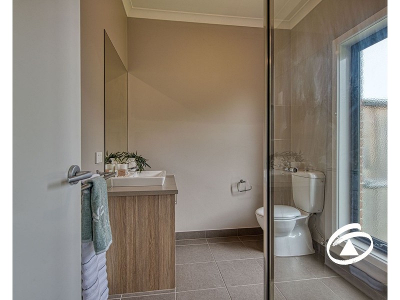 6 Camellia Drive, Bunyip VIC 3815