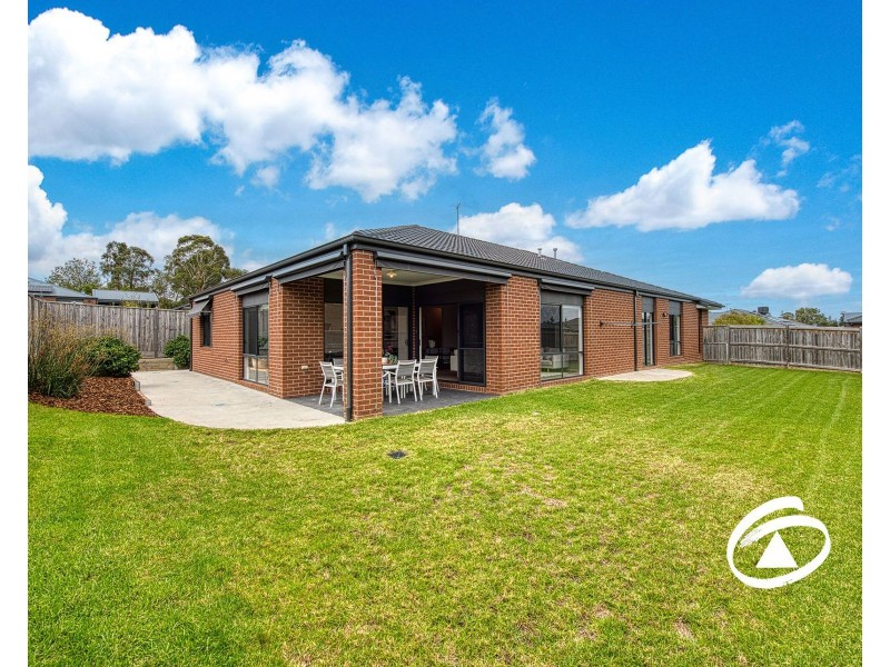 6 Camellia Drive, Bunyip VIC 3815