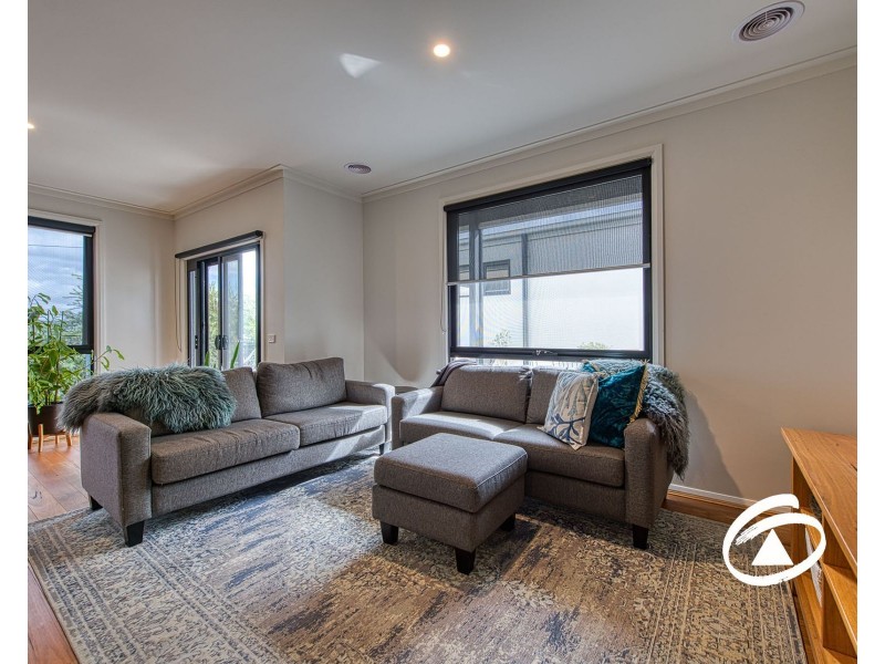 15/34 McMullen Road, Officer VIC 3809