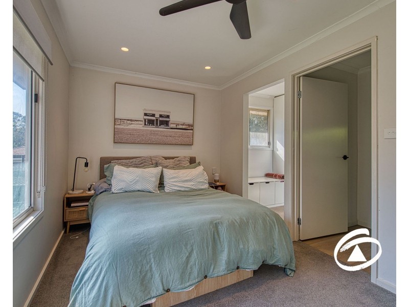 9 Fountain Drive, Narre Warren VIC 3805