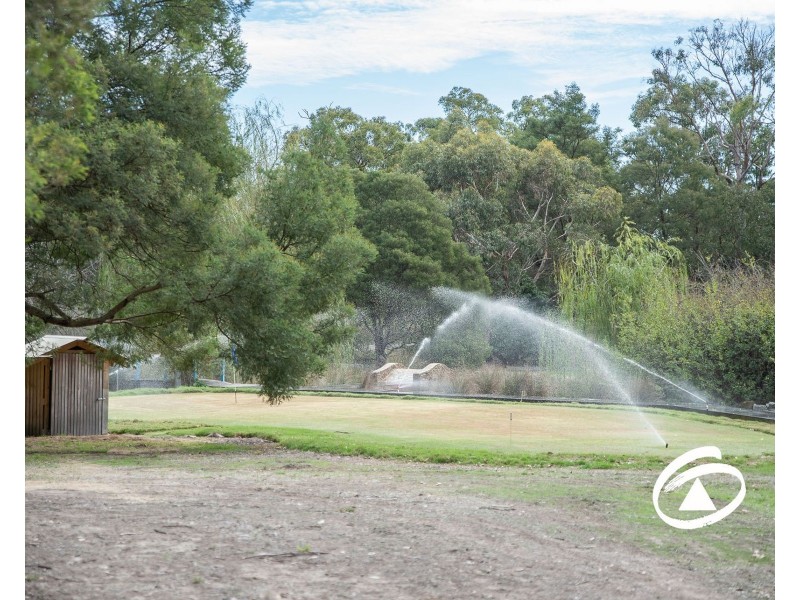 24 Larmour Road, Pakenham VIC 3810