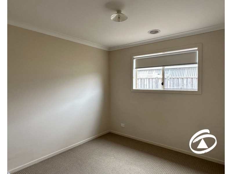 22 Elwood Avenue, Pakenham VIC 3810