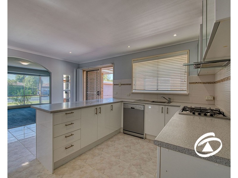 39 Simon Drive, Pakenham VIC 3810