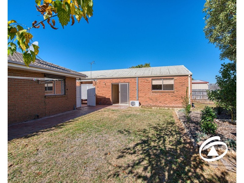 39 Simon Drive, Pakenham VIC 3810