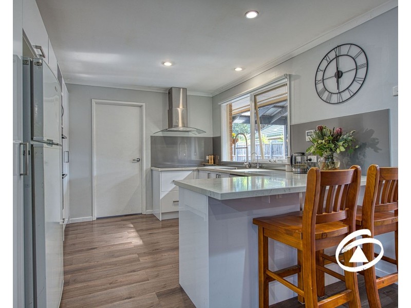 8 Dowd Court, Pakenham VIC 3810