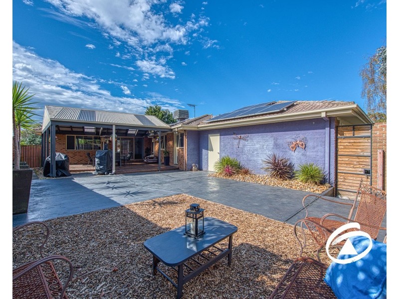 8 Dowd Court, Pakenham VIC 3810