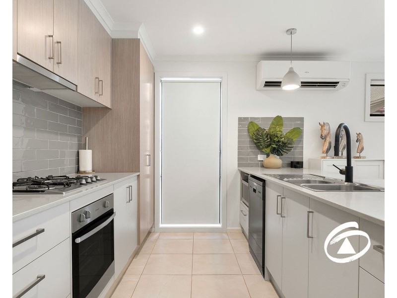 171 Blue Horizons Way, Pakenham VIC 3810