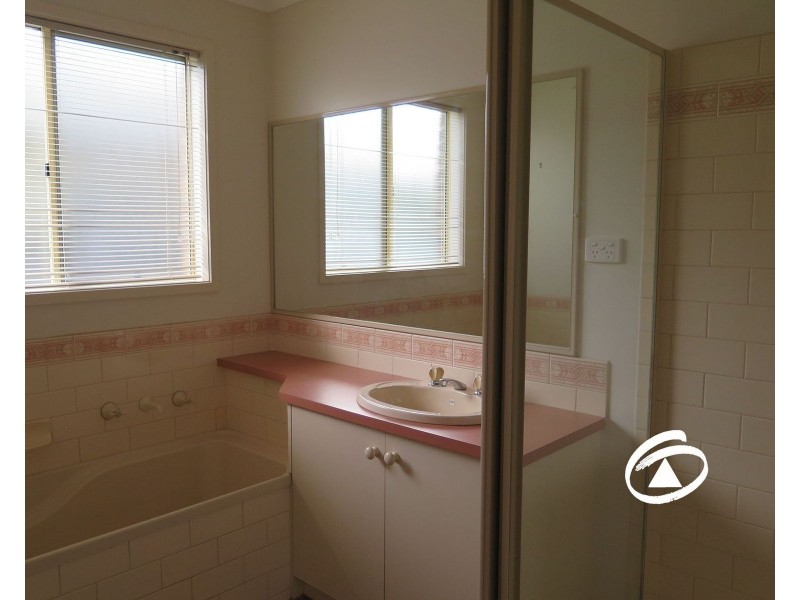 20 Breyleigh Drive, Pakenham VIC 3810