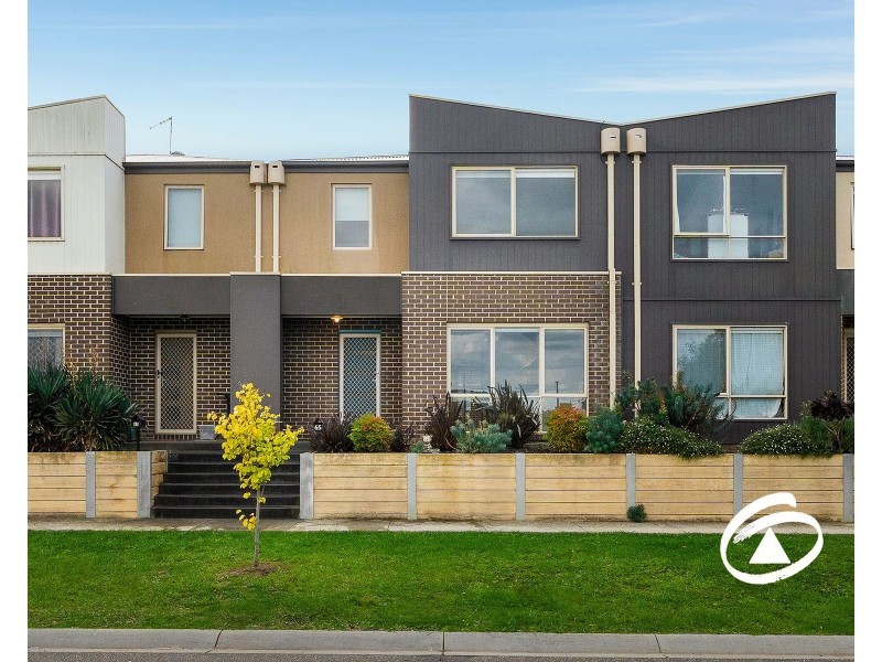 65 Atlantic Drive, Pakenham VIC 3810