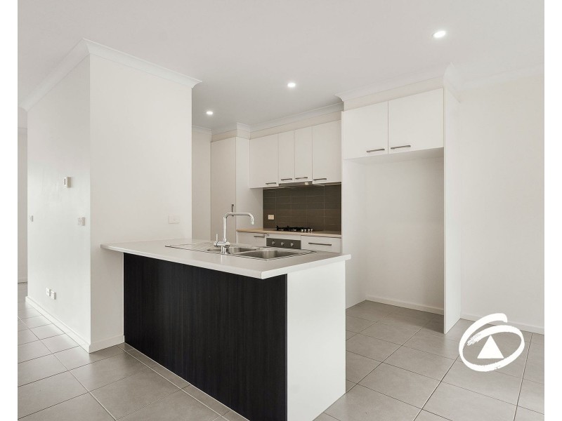 65 Atlantic Drive, Pakenham VIC 3810