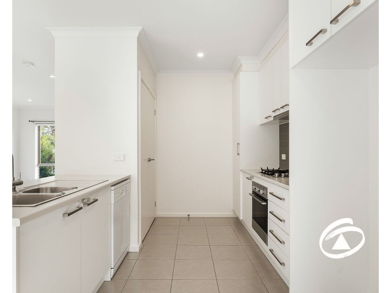 65 Atlantic Drive, Pakenham VIC 3810