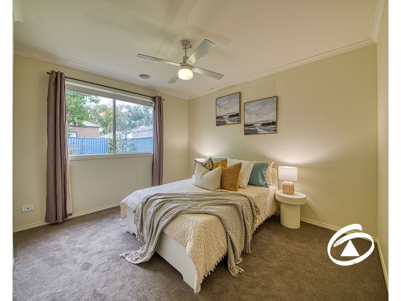 38 Scarlet Crescent, Pakenham VIC 3810