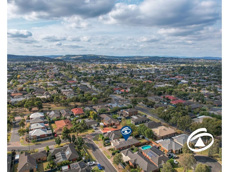 38 Scarlet Crescent, Pakenham VIC 3810