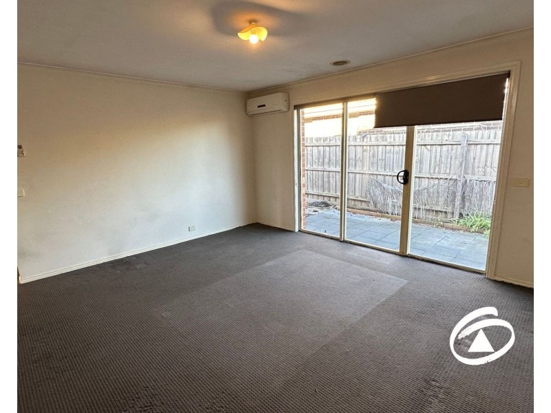 6 Laurel Lane, Pakenham VIC 3810